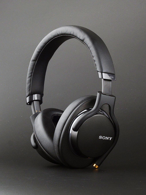 世邦索尼耳機注塑配件案例